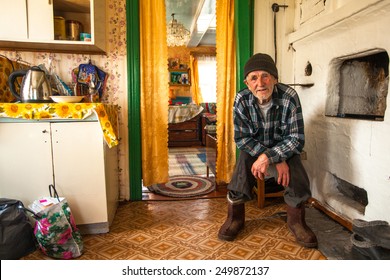 VINNITSY, RUSSIA - CIRCA MAY, 2012: Unidentified old man Veps - small Finno-Ugric people living on territory of Leningrad region in Russia. Total number in Leningrad reg.- 1380 people (to 2010 year) 