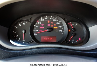 667 Truck odometer Images, Stock Photos & Vectors | Shutterstock