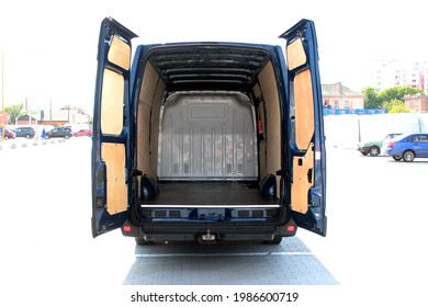 Vinnytsia, Ukraine; June 04, 2021. 
Renault Master Cargo Van Open Trunk. Renault Master Trunk. Editorial Photo.