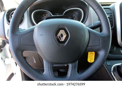 11 Renault trafic dashboard Images, Stock Photos & Vectors | Shutterstock