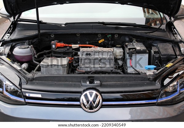 Vinnytsia, Ukraine; October 01, 2022. Volkswagen\
eGolf electric engine. German electric car Volkswagen e-Golf open\
hood. Broken engine electric\
car.