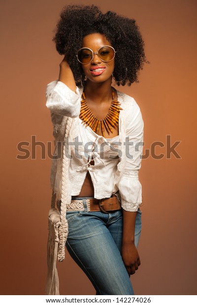 Vintage 70s Fashion Black Woman Sunglasses Vintage Beauty