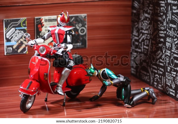 Vintage Action Figure Ride\
Motorcycle