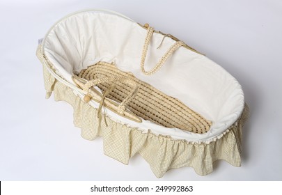 wicker cot