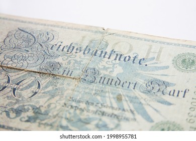 Vintage banknote dated 1908, detail of 100 Deutsches Reich marks -German Empire.