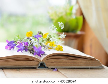 698,878 Book and flower Images, Stock Photos & Vectors | Shutterstock