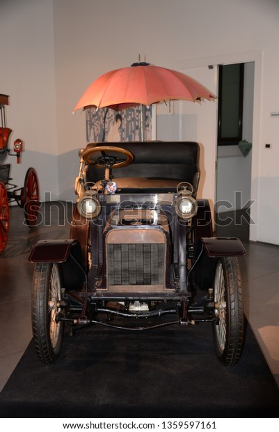 Vintage car in the Automobile Museum in
Malaga, Malaga province, Spain, 6th February
2019