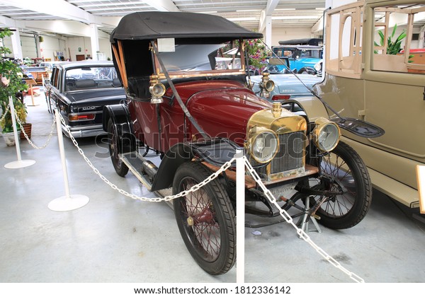 Vintage car La Ponette,\
French car maker, built 1911, Bossaert Museum in Lo-Reninge,\
Belgium, 09-03-2020