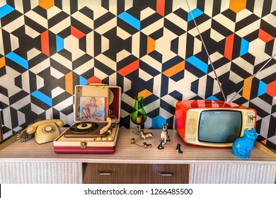 Picking Up Furniture Stock Photos Images Photography Shutterstock