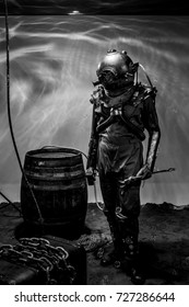 Vintage Diver Black And White