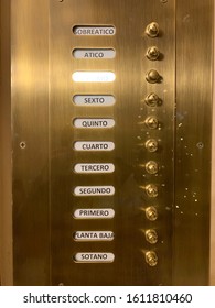 Vintage elevator buttons in Spain