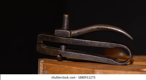 Vintage Gunsmiths Hand Vise. Handforged In War Of 1812, Revolutionary War Era