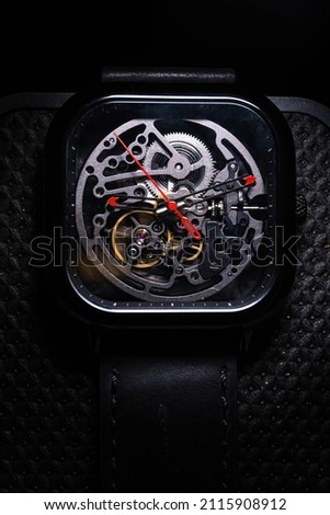 Vintage Modern Style of Skeleton Mechanical or Automatic Watch Without Battery Power
