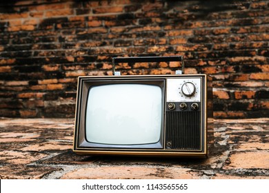 779 Retro tv set front view Images, Stock Photos & Vectors | Shutterstock