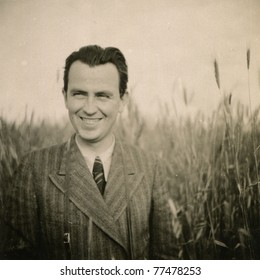 Vintage Photo Of Smiling Man (forties)