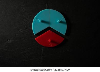 Vintage Pie Chart Thirds Blue And Red