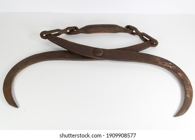 A Vintage Rusty Ice Block Tongs