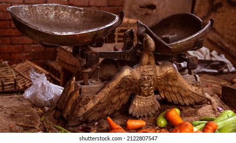 Vintage Scale In The Egyptian Traditional Food Market. Old Style Oriental Metal Scale With Eagle.