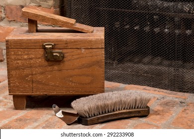 Vintage Shoe Shine Box With Horse Hair Brush And Shoe Horn