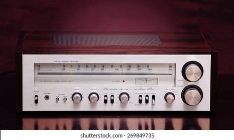 Vintage Stereo Radio Receiver 