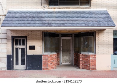 Vintage Storefront Sitting In Empty In A Small Midwestern Town