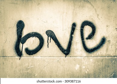 Heart Sprayed 库存照片、图片和摄影作品 Shutterstock