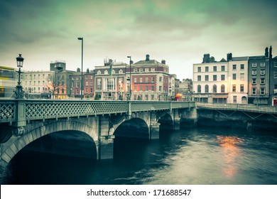 Vintage Style View Of Dublin Ireland Grattan Bridge