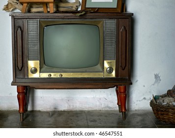 Old Tv Console Images Stock Photos Vectors Shutterstock