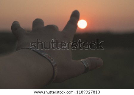 Vintage tumblr hand sunset nature background landscape