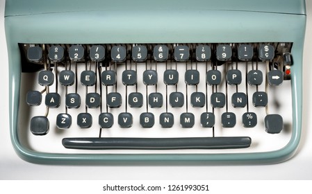 vintage typewriter keyboard close up