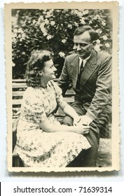 Vintage Unretouched Photo Of Couple (forties)