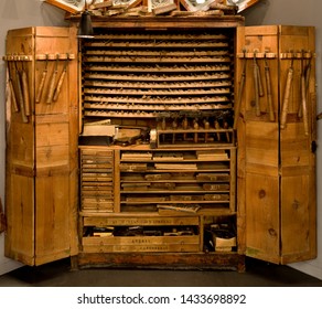 1,108 Antique bookbinding Images, Stock Photos & Vectors | Shutterstock