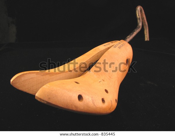 wooden shoe horn vintage