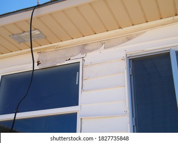 Vinyl Siding Damage From Wind.