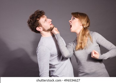 https://image.shutterstock.com/image-photo/violence-against-man-aggressive-woman-260nw-496534627.jpg