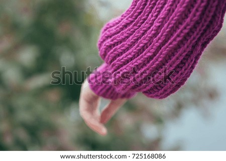 Violet knit cardigan, details cuffs