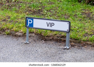 Park Like a VIP: Your Guide to Luxury Parking Services