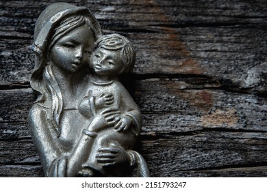 Virgin Mary Baby Jesus Christ Against Stock Photo 2151793247 | Shutterstock