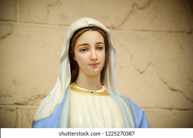 Virgin Mary Catholic Statue