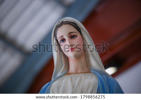Virgin Mary Our Lady of Miraculous medal catholic statue