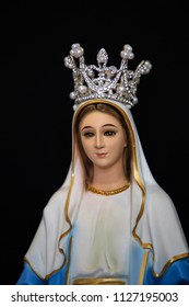 Virgin Mary Wearing Crown Statue Stock Photo (Edit Now) 1127195036