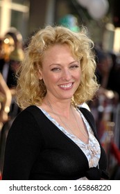 Virginia Madsen At War Of The Worlds Premiere, Grauman's Chinese Theatre, Los Angeles, CA, Monday, June 27, 2005