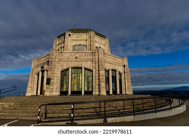 Vista House At Crown Point In Multnomah County, Oregon, USA