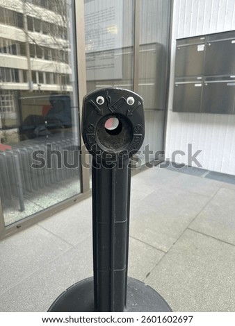 A visual example of pareidolia — the tendency to see faces or familiar shapes in random objects. A fascinating psychological phenomenon where the mind finds patterns in nature or everyday scenes