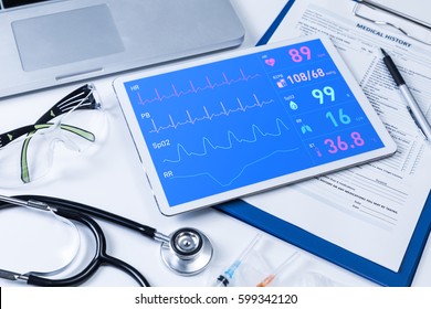 Vital Sign Monitor In Tablet PC, Medical Technology Concept