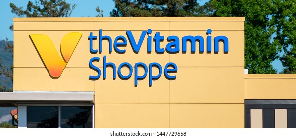 Vitamin Shoppe Sign Nutritional Supplements Store Stock Photo Edit Now 1447729658