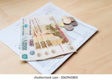 Vladimir, Russia - October 2021: Russian Money For Receipts For Taxes Or Utility Bills. Selective Focus, Narrow Focus.