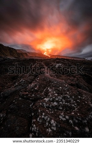volcanic atmosphere at Piton de la Fournaise