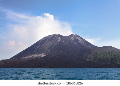 Volcano Anak Krakatau Eruption Indonesia Stock Photo 186865826 ...