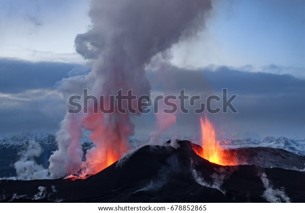 アイスランドのアイジャファラホカルでの火山噴火 の写真素材 今すぐ編集